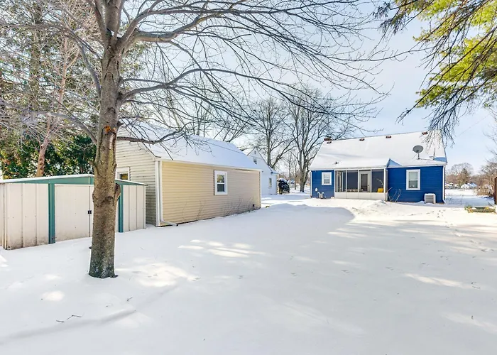 Ferienhaus 3 Mi To Hospitals: Inviting W/ Yard!