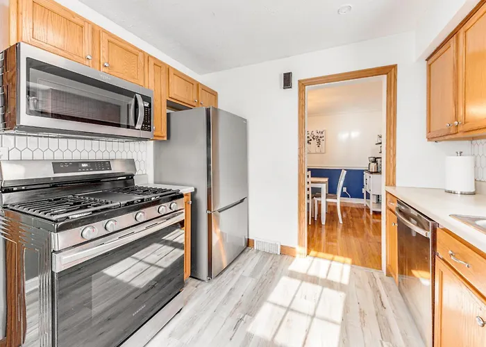 Ferienhaus 3 Mi To Hospitals: Inviting W/ Yard!